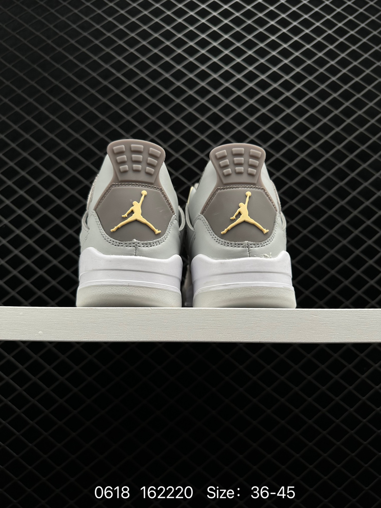 Air Jordan 4 Retro  AJ4